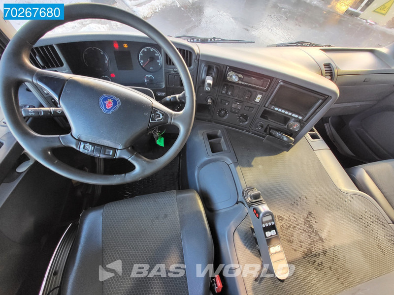 Foto del interior 1: Camión multibasculante Scania P310 6X2 LNG! NL-Truck 21T Hiab XR21Z61 Retarder Lift-Lenkachse Euro 6