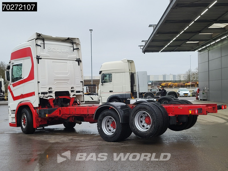 Scania R500 6X2 Chassis Retarder ACC Navi Liftachse Automatic Euro 6 - Camión chasis: foto 2 Scania R500 6X2 Chassis Retarder ACC Navi Liftachse Automatic Euro 6 - Camión chasis: foto 2
