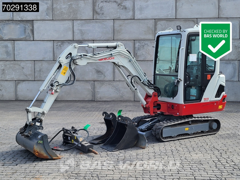 Takeuchi TB225 HAMMER + 3 BUCKETS - Miniexcavadora: foto 1 Takeuchi TB225 HAMMER + 3 BUCKETS - Miniexcavadora: foto 1