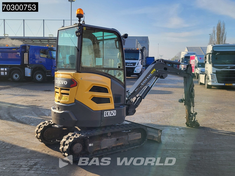 Miniexcavadora Volvo ECR25 D: foto 6