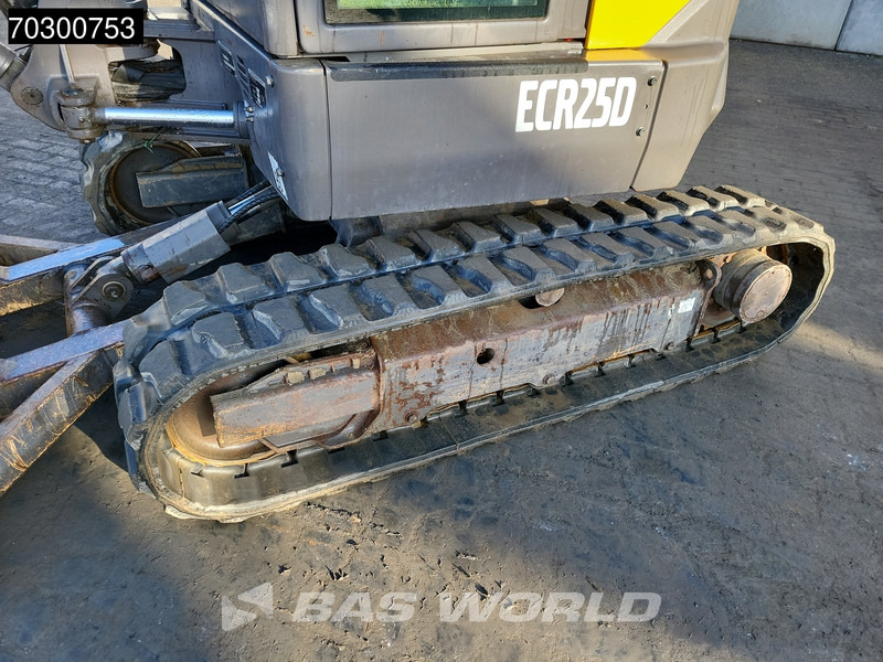 Miniexcavadora Volvo ECR25 D: foto 19