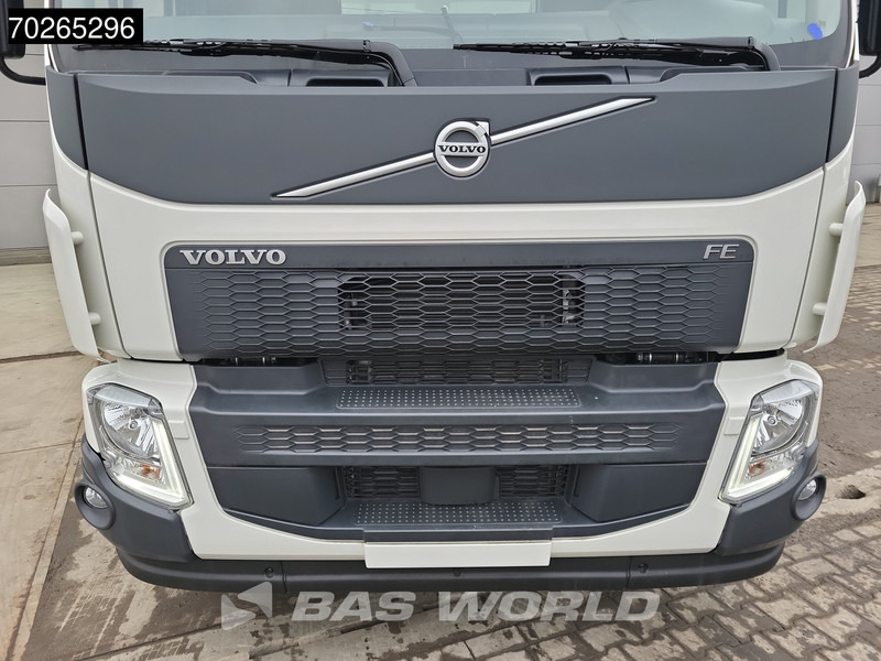 Camión chasis nuevo Volvo FE 320 4X2 NEW 18t chassis PTO Preparation Automatic Euro 6: foto 12