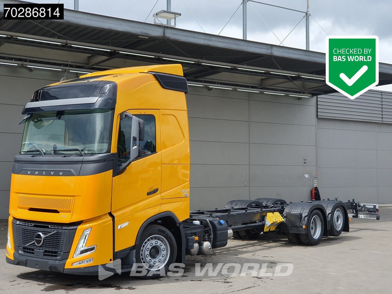 Volvo FH 460 6X2 NEW chassis! Full air Suspension Lift-Axle Navi ACC LED Euro 6 - Camión chasis: foto 1 Volvo FH 460 6X2 NEW chassis! Full air Suspension Lift-Axle Navi ACC LED Euro 6 - Camión chasis: foto 1