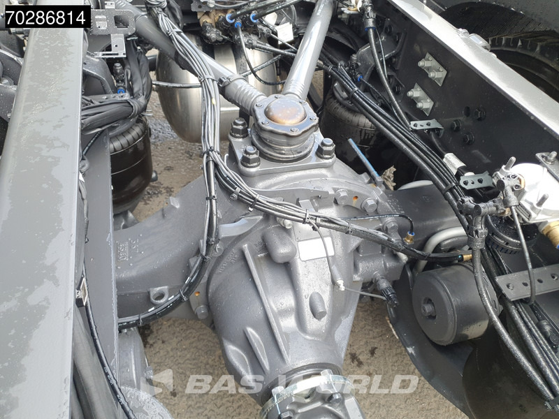 Camión chasis nuevo Volvo FH 460 6X2 NEW chassis! Full air Suspension Lift-Axle Navi ACC LED Euro 6: foto 13