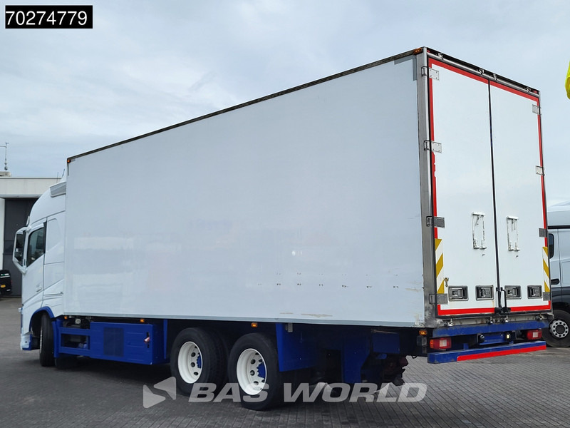 Volvo FH 540 6X2 Thermo-king cooler Lift-Axle Automatic Navi ACC Euro 6 - Camión frigorífico: foto 2 Volvo FH 540 6X2 Thermo-king cooler Lift-Axle Automatic Navi ACC Euro 6 - Camión frigorífico: foto 2