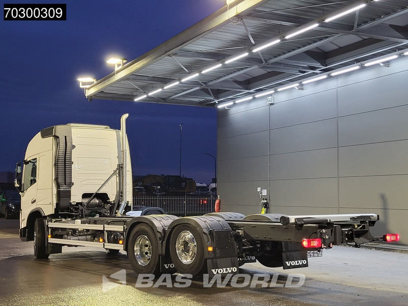 Volvo FMX 540 FMX 6X2 NEW chassis! Lift+steering Axle Engine PTO Full air suspension - Camión chasis: foto 2 Volvo FMX 540 FMX 6X2 NEW chassis! Lift+steering Axle Engine PTO Full air suspension - Camión chasis: foto 2