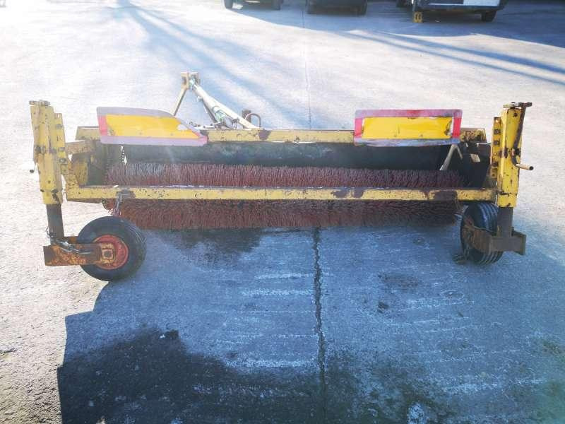 BALAIS 3 POINTS - Barredora cucharón: foto 2 BALAIS 3 POINTS - Barredora cucharón: foto 2