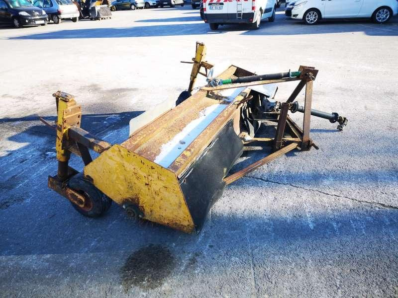 BALAIS 3 POINTS - Barredora cucharón: foto 4 BALAIS 3 POINTS - Barredora cucharón: foto 4