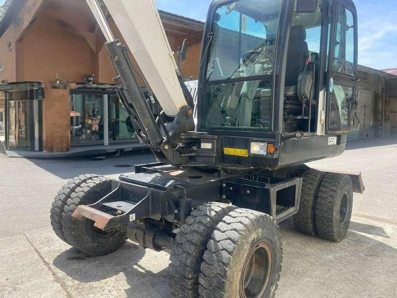 Bobcat E55W - Excavadora de ruedas: foto 4 Bobcat E55W - Excavadora de ruedas: foto 4