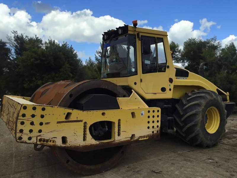 Bomag BW 226 DI-4 BVC - Compactador mixto: foto 2 Bomag BW 226 DI-4 BVC - Compactador mixto: foto 2