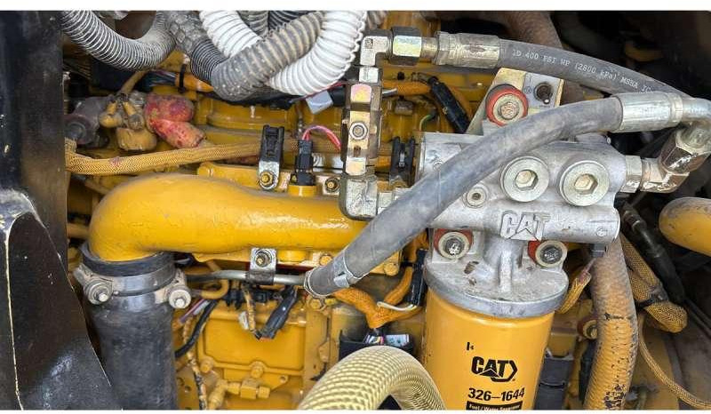 Cargadora de cadenas Caterpillar 963C: foto 12