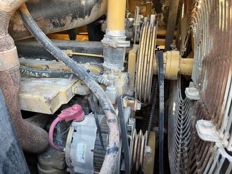 Leasing para Caterpillar 963C - POUR PIECES Caterpillar 963C - POUR PIECES: foto 40