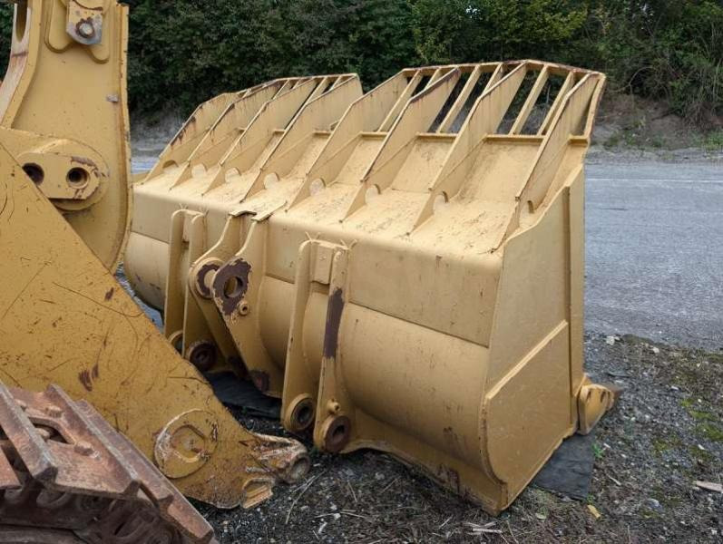 Leasing para Caterpillar 963C - POUR PIECES Caterpillar 963C - POUR PIECES: foto 19