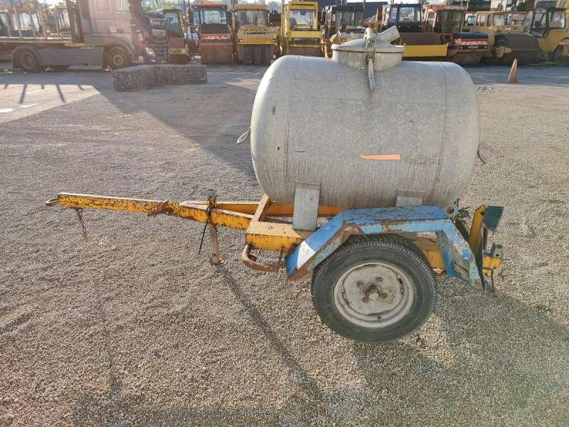 Courant Citerne 500 LITRES A EAU - Tanque: foto 4 Courant Citerne 500 LITRES A EAU - Tanque: foto 4