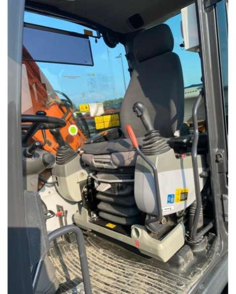Excavadora de ruedas Hitachi ZX170W-5B: foto 10