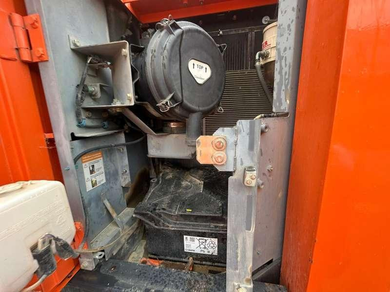 Excavadora de cadenas Hitachi ZX225USLC-3: foto 17