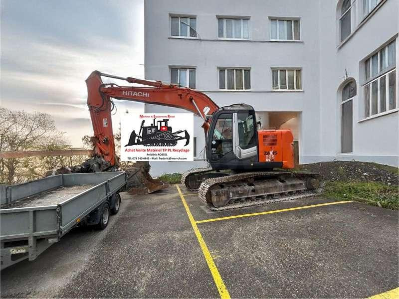 Hitachi ZX225USLC-3 - Excavadora de cadenas: foto 2 Hitachi ZX225USLC-3 - Excavadora de cadenas: foto 2