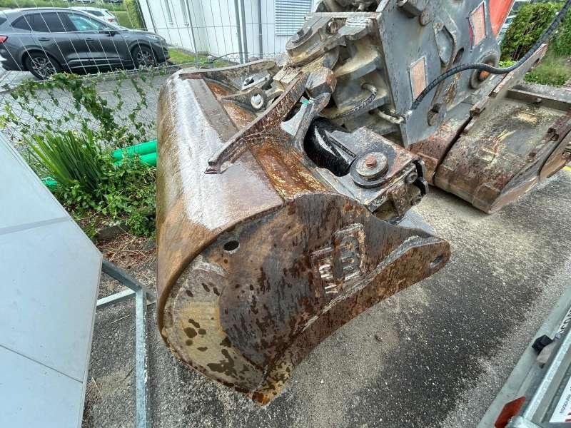 Excavadora de cadenas Hitachi ZX225USLC-3: foto 21