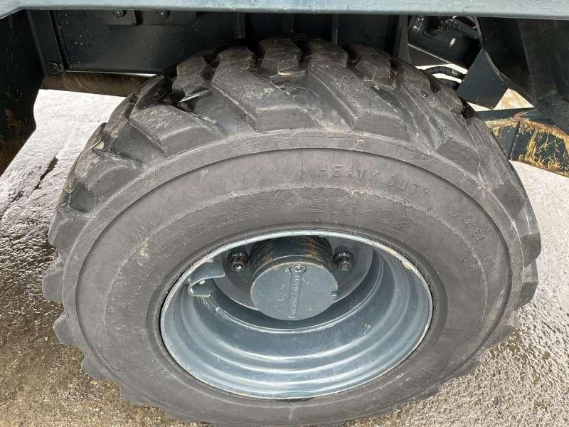 Excavadora de ruedas Hyundai ROBEX 55W-9 / R55W-9: foto 27