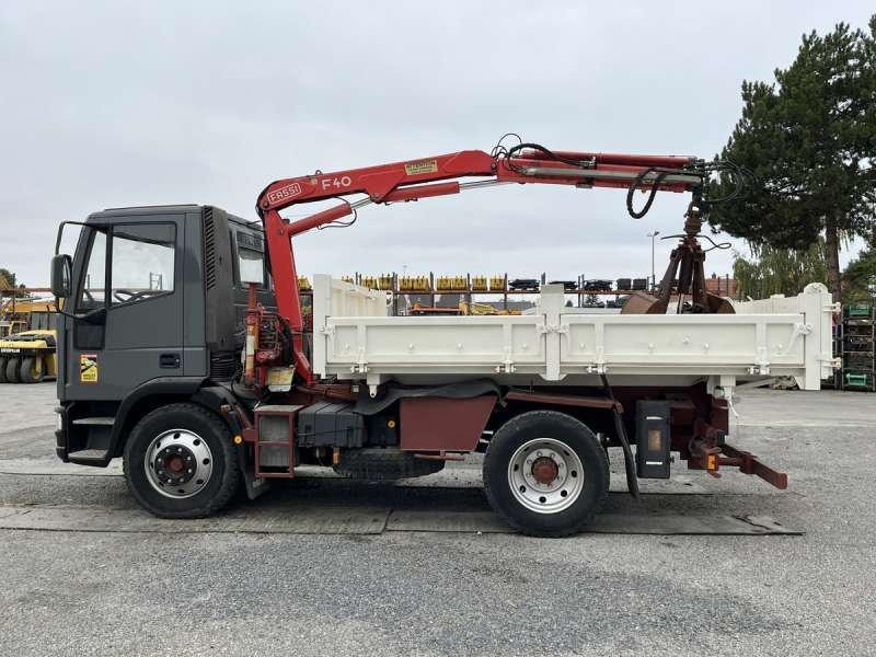 Iveco Camion Benne GRUE TECTOR 130E18 - Camión volquete: foto 4 Iveco Camion Benne GRUE TECTOR 130E18 - Camión volquete: foto 4