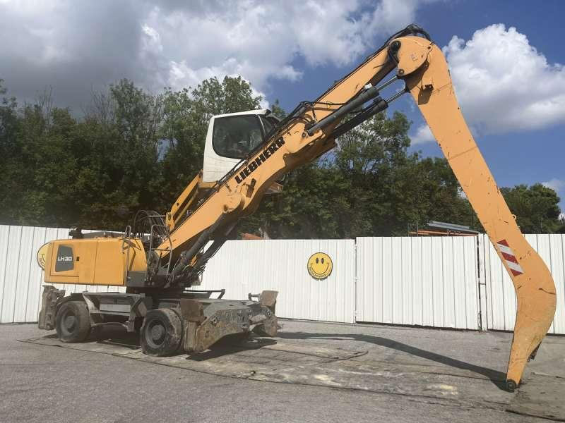 Liebherr LH30M LITRONIC - Manipulador de materiales: foto 2 Liebherr LH30M LITRONIC - Manipulador de materiales: foto 2
