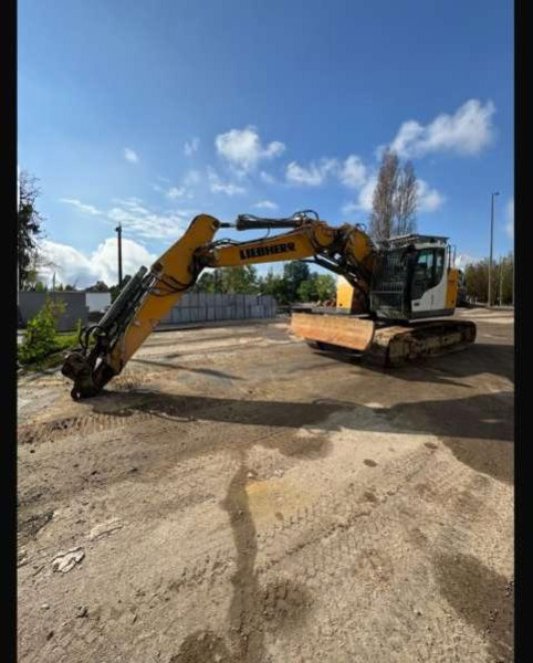 Liebherr R926 COMPACT - Excavadora de cadenas: foto 2 Liebherr R926 COMPACT - Excavadora de cadenas: foto 2