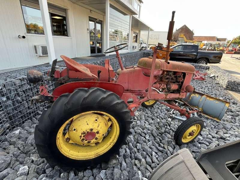 MASSEY-HARRIS PONY 812 - Tractor: foto 3 MASSEY-HARRIS PONY 812 - Tractor: foto 3