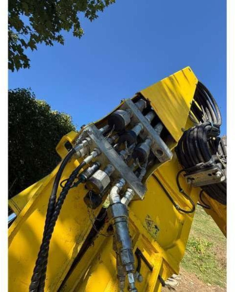 MENZI MUCK M525 - Retroaraña: foto 4 MENZI MUCK M525 - Retroaraña: foto 4