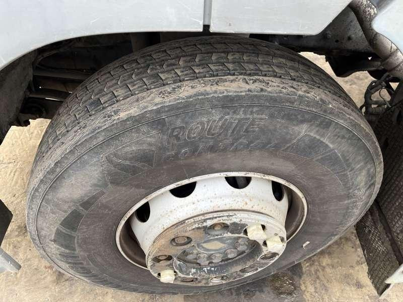 Leasing para Mercedes AXOR 1833 Mercedes AXOR 1833: foto 15