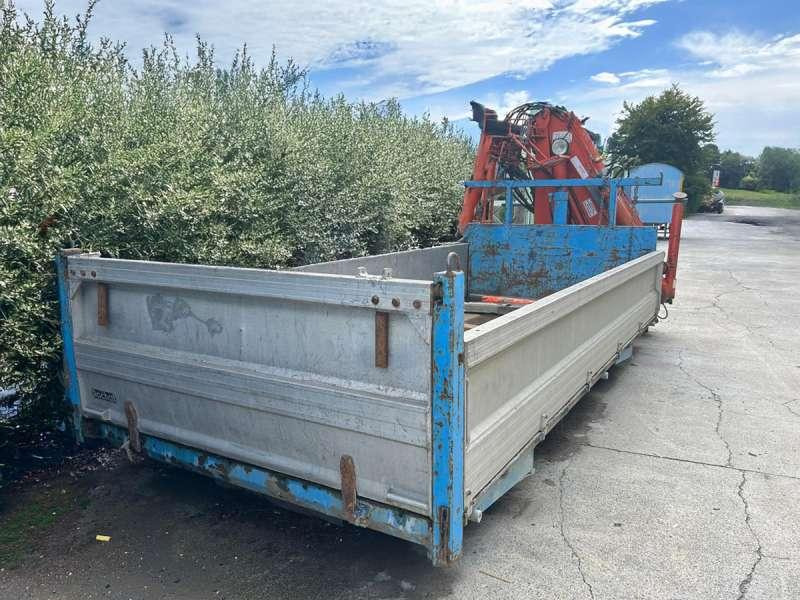 ROCHAT AVEC GRUE JOH. TIRRE EURO 170 - Contenedor de gancho: foto 4 ROCHAT AVEC GRUE JOH. TIRRE EURO 170 - Contenedor de gancho: foto 4