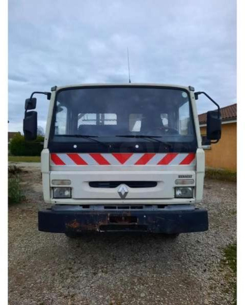 Renault 4X2 - Camión volquete: foto 3 Renault 4X2 - Camión volquete: foto 3