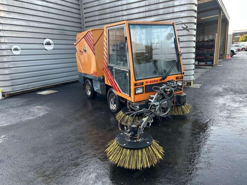 Rolba Balayeuse K1500 CITY CAT - Barredora vial: foto 5 Rolba Balayeuse K1500 CITY CAT - Barredora vial: foto 5