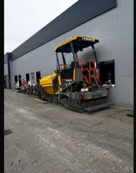 Volvo Finisseur P2820D MACHINE SUISSE - Pavimentadora de asfalto: foto 2 Volvo Finisseur P2820D MACHINE SUISSE - Pavimentadora de asfalto: foto 2