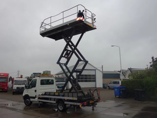 Iveco Daily 40C15 SKY WORKER PLATFORM - Furgoneta: foto 5 Iveco Daily 40C15 SKY WORKER PLATFORM - Furgoneta: foto 5