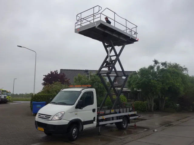Iveco Daily 40C15 SKY WORKER PLATFORM - Furgoneta: foto 1 Iveco Daily 40C15 SKY WORKER PLATFORM - Furgoneta: foto 1