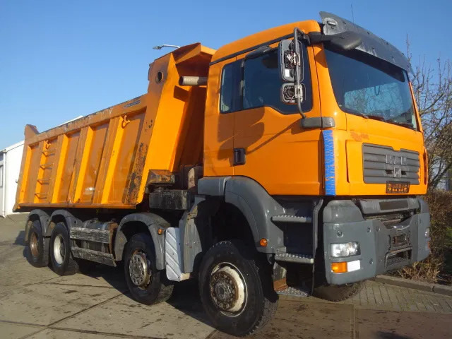 MAN TGA 41.440 8X6 MEILLER 22 CUB MANUAL GEARBOX - Camión volquete: foto 1 MAN TGA 41.440 8X6 MEILLER 22 CUB MANUAL GEARBOX - Camión volquete: foto 1