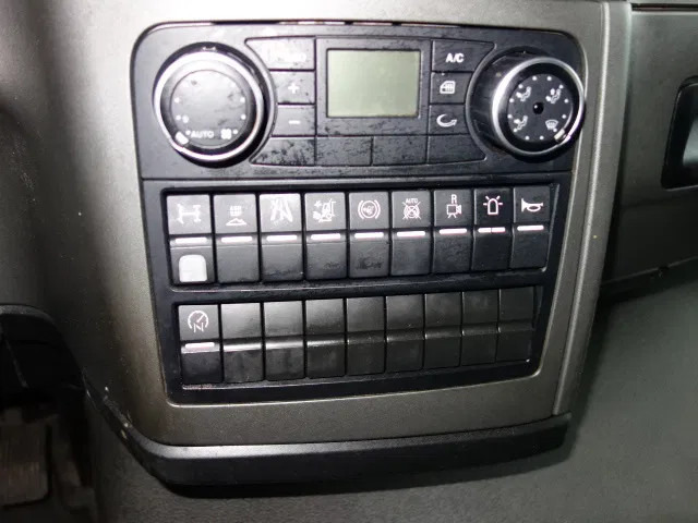 MAN TGM 18-290 - Camión chasis: foto 4 MAN TGM 18-290 - Camión chasis: foto 4