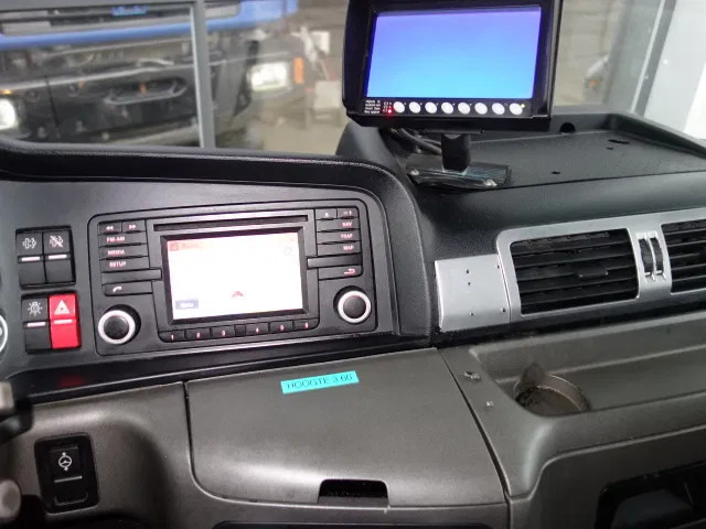 MAN TGM 18-290 - Camión chasis: foto 3 MAN TGM 18-290 - Camión chasis: foto 3