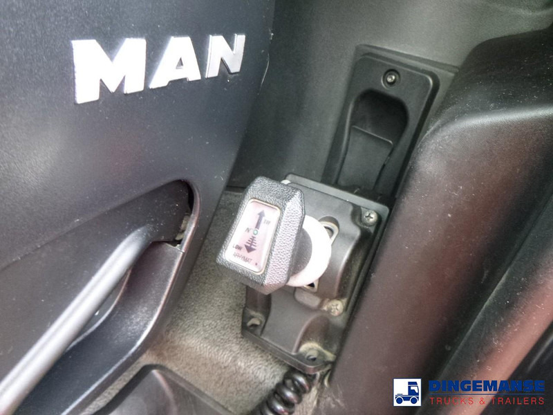 Cabeza tractora MAN TGX 18.460 4x2 Euro 6 + Hydraulics & Compressor: foto 20