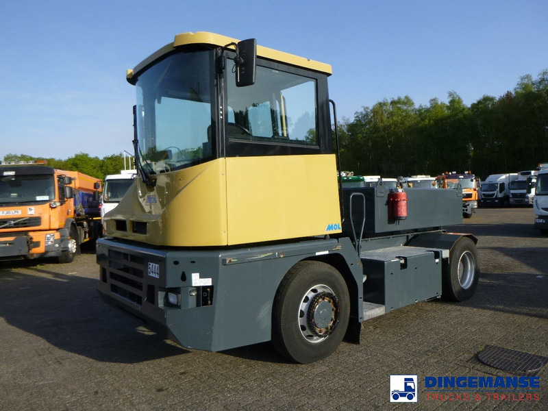 MOL RM 255 4X4 terminal drawbar tractor 150 ton - Cabeza tractora: foto 1 MOL RM 255 4X4 terminal drawbar tractor 150 ton - Cabeza tractora: foto 1