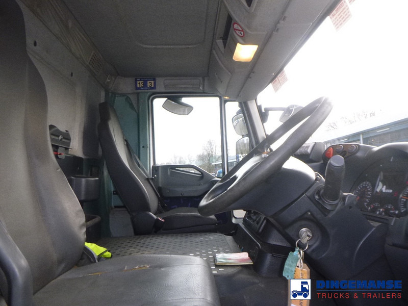 Camión grúa Iveco AD260T33 6X4 RHD tipper + HMF crane: foto 20