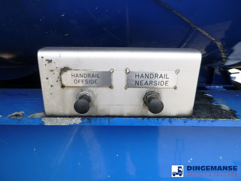 LAG Powder tank alu 55 m3 (tipping) + ADR - Semirremolque cisterna: foto 5 LAG Powder tank alu 55 m3 (tipping) + ADR - Semirremolque cisterna: foto 5