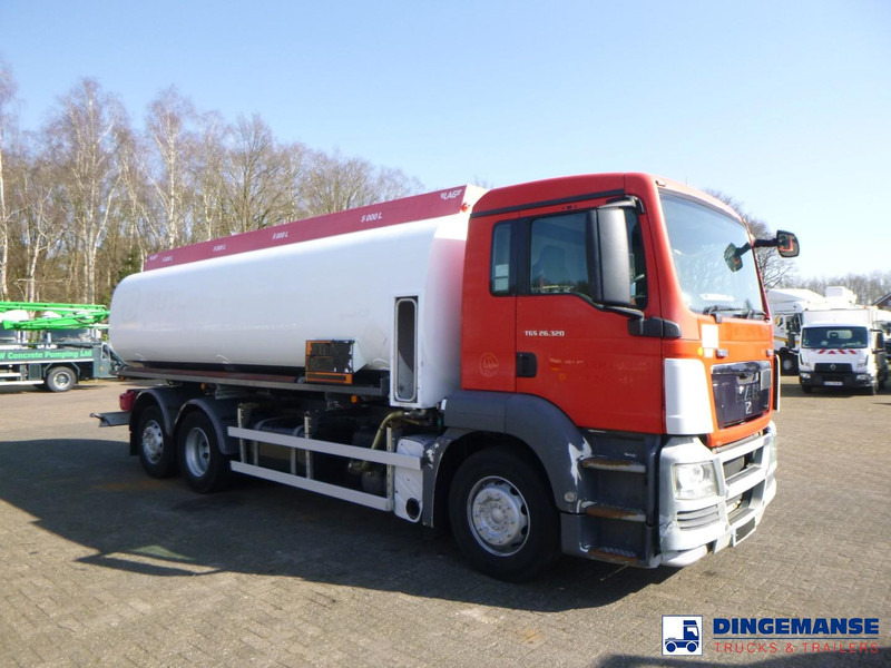 MAN TGS 26.320 6X2 RHD fuel tank 20 m3 / 4 comp - Camión cisterna: foto 2 MAN TGS 26.320 6X2 RHD fuel tank 20 m3 / 4 comp - Camión cisterna: foto 2