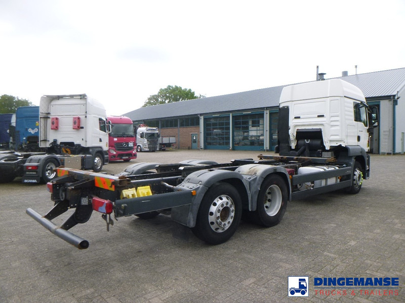 MAN TGS 26.360 Euro 5 6x2 chassis 20 ft + ADR - Camión chasis: foto 4 MAN TGS 26.360 Euro 5 6x2 chassis 20 ft + ADR - Camión chasis: foto 4