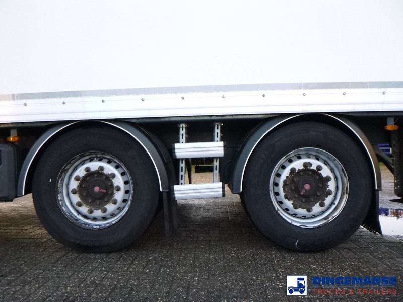 MAN TGX 26.440 6X2 high volume + Fruehauf closed box trailer - Camión caja cerrada: foto 5 MAN TGX 26.440 6X2 high volume + Fruehauf closed box trailer - Camión caja cerrada: foto 5