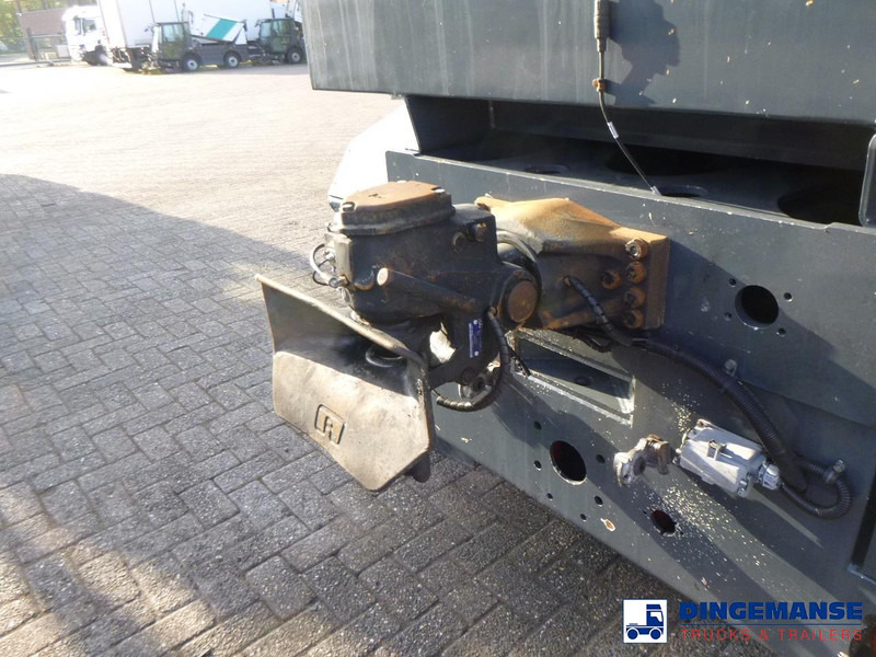 MOL RM 255 4X4 terminal drawbar tractor 150 ton - Tractor industrial: foto 5 MOL RM 255 4X4 terminal drawbar tractor 150 ton - Tractor industrial: foto 5