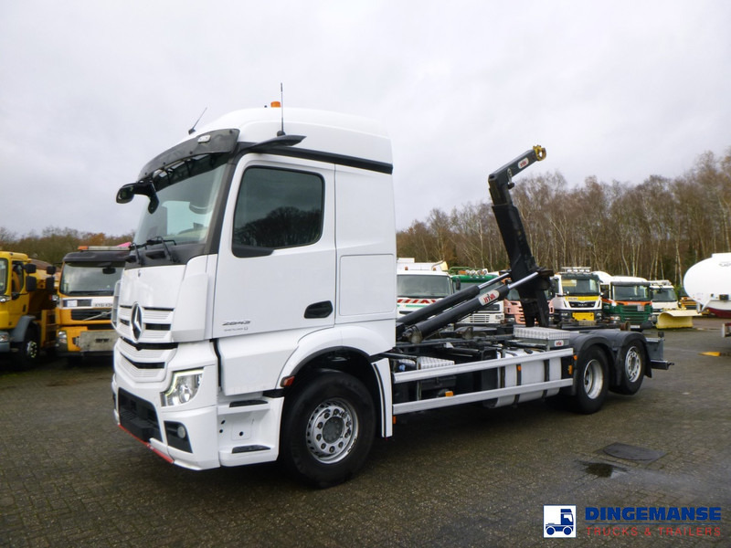 Mercedes-Benz Actros 2843 6x2 Hyva container hook 20t - Camión multibasculante: foto 1 Mercedes-Benz Actros 2843 6x2 Hyva container hook 20t - Camión multibasculante: foto 1