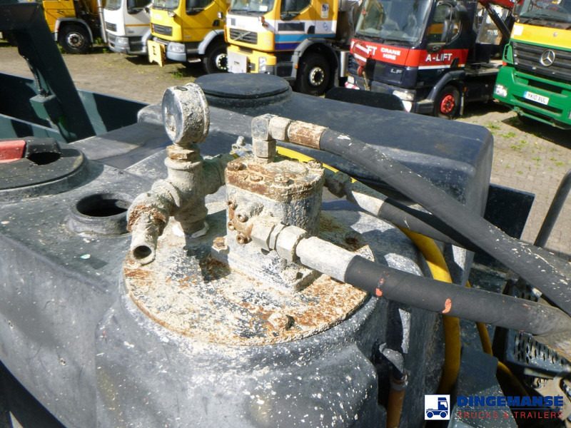 Camión bomba de hormigón Mercedes-Benz Atego 1823 4x2 Putzmeister concrete pump 16 m: foto 13