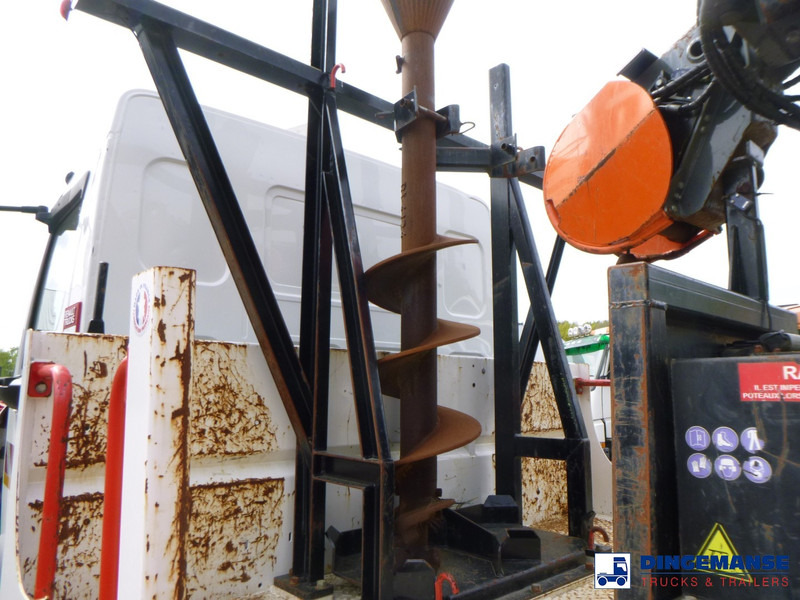 Perforadora Renault D 240 DTI 4x2 + Risa G2T drilling installation: foto 14