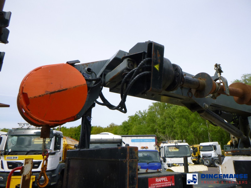Perforadora Renault D 240 DTI 4x2 + Risa G2T drilling installation: foto 15